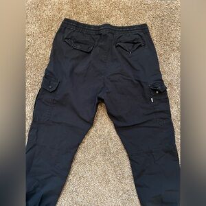 Levi’s cargo jogger pants
